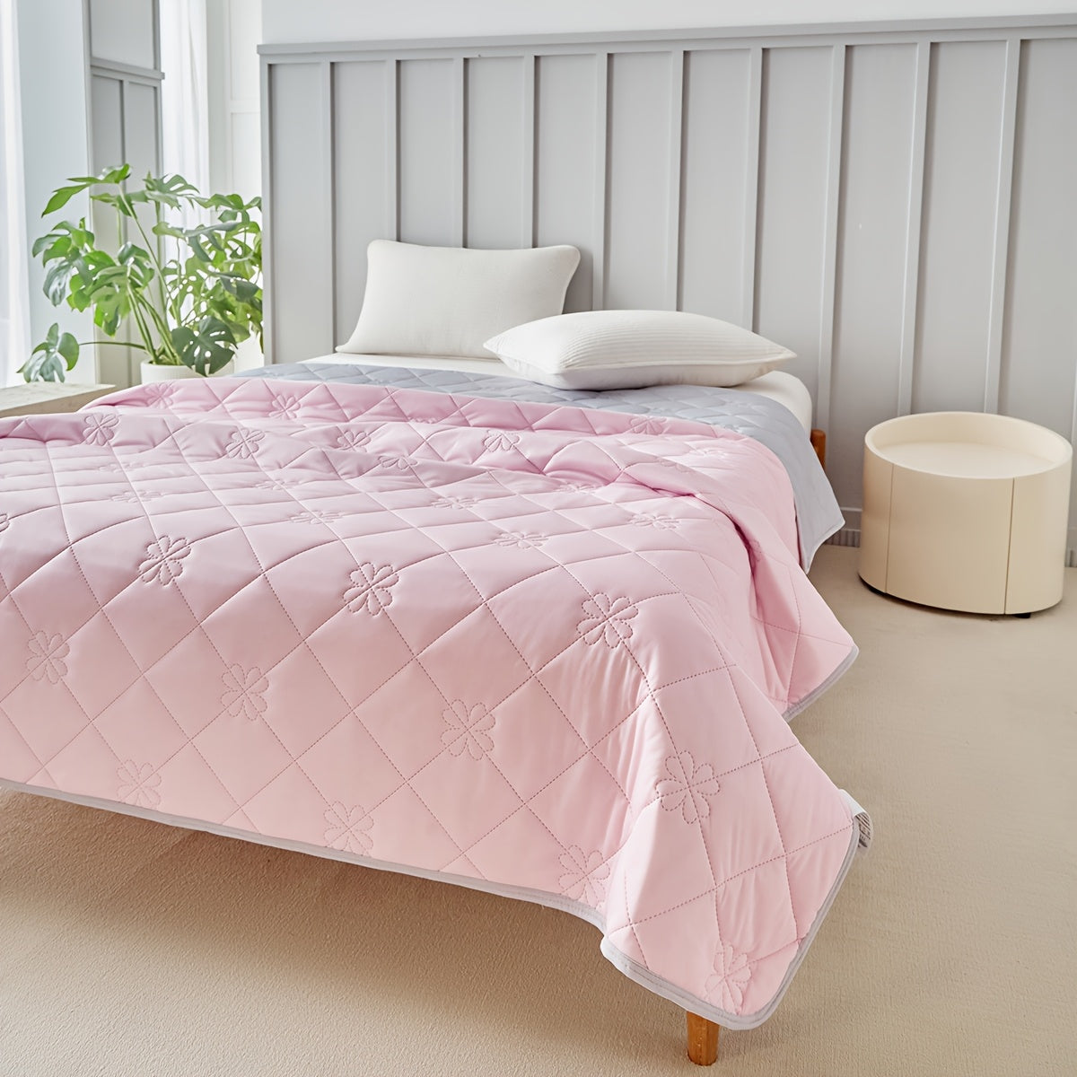 1pc Cooling Blanket Cooling Mat Suitable for Hot Sleepers Cooling Throw Lightweight Cooling Blanket Large Size Summer Heat-Absorbing Cover, Keeping Adults Cool Summer Blanket Soft Breathable Smooth Lightweight
