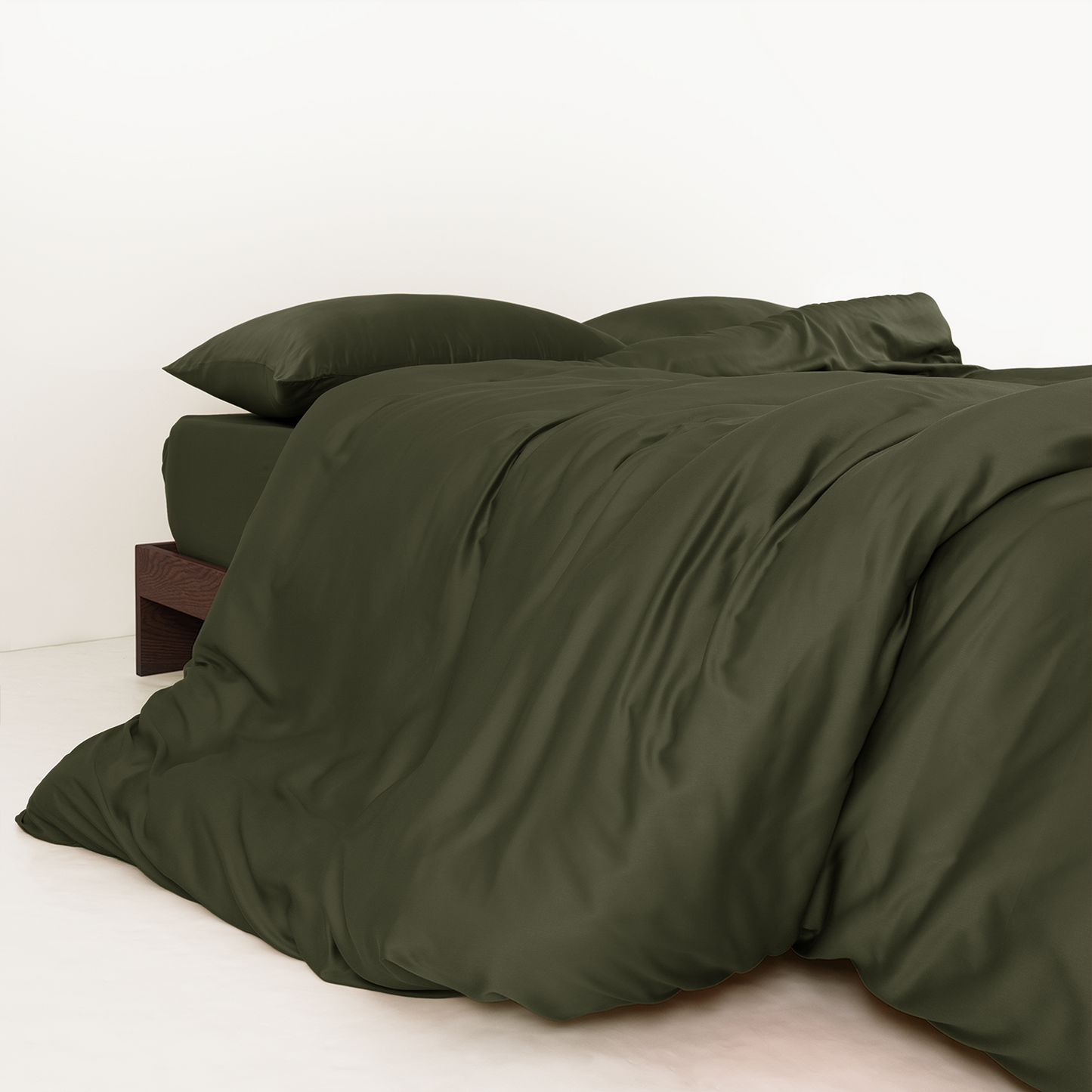 FURRFREE Bamboo Duvet Cover - Pet Hair Repellent for Dogs/Cats Family