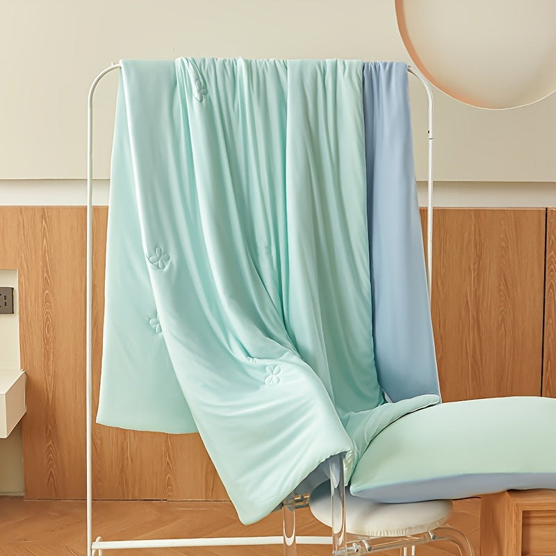1pc Ultra-Soft Cool Summer Quilt - Lightweight & Breathable Air Conditioning Blanket, Skin-Friendly Cooling Material, Perfect for Hot Sleepers, Solid Color, Easy Care