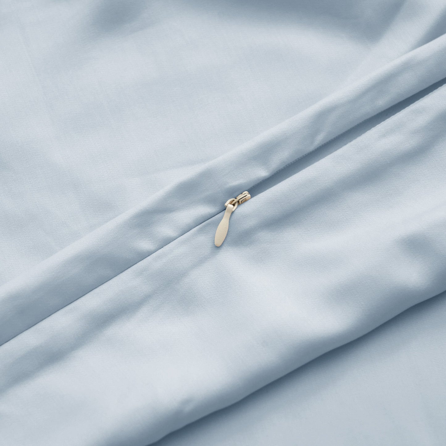 FURRFREE Bamboo Duvet Cover - Pet Hair Repellent for Dogs/Cats Family