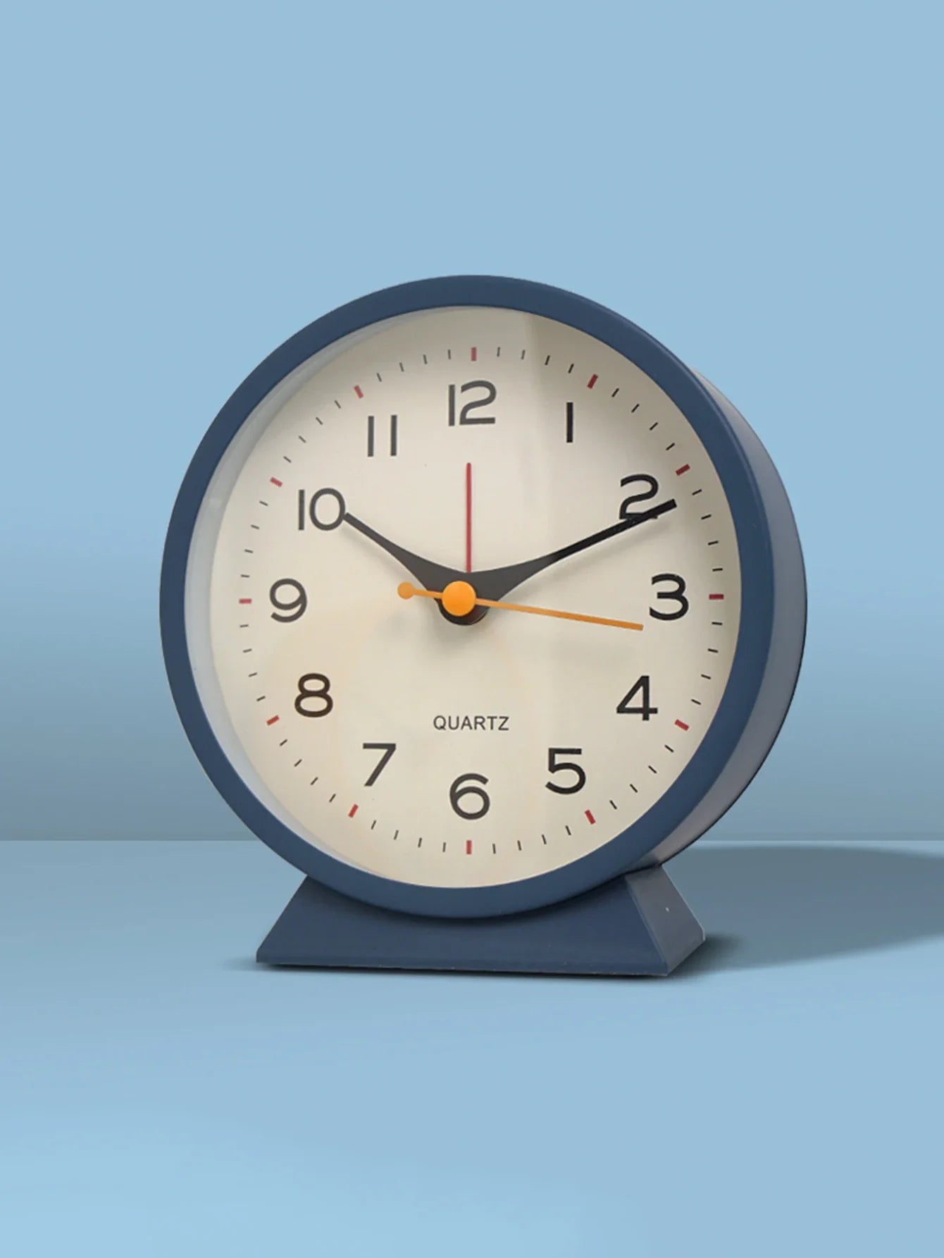 1pc simple metal small alarm clock creative bedside clock desktop mute student clock