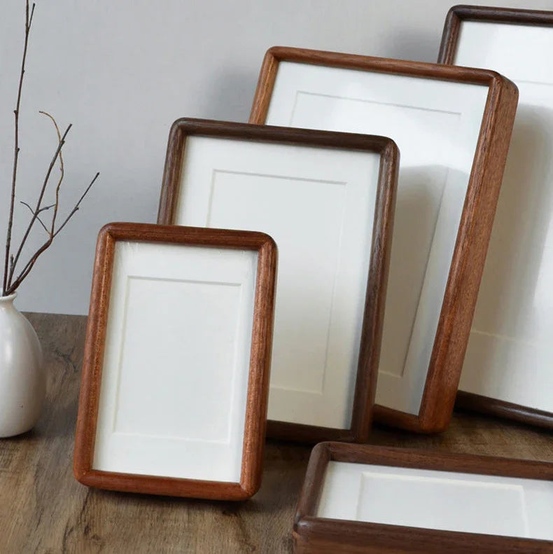 Massief Houten Fotolijst met Passe-Partout en Afgeronde Hoeken voor Tafel