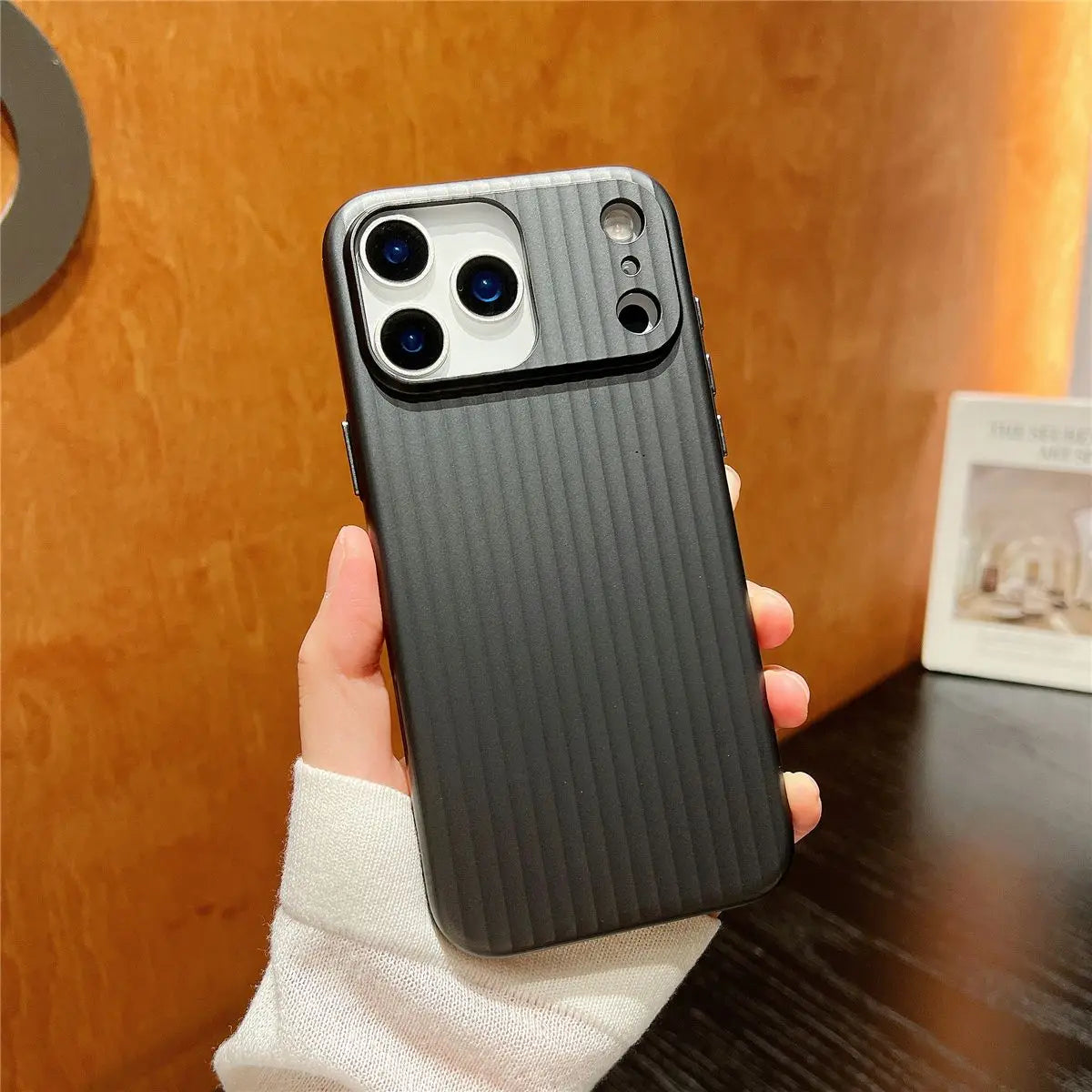 For iphone 17 16 Pro Max 17 Pro Case Hard Titanium Glossy Corrugated Stripe Anti-Fingerprint Back Cover For iphone 17 Pro Shell