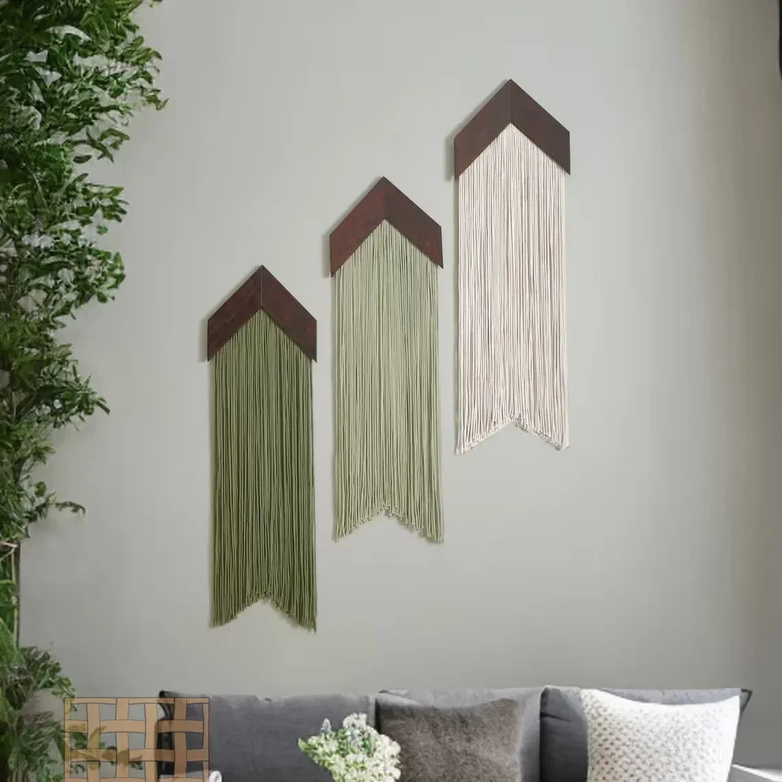 Macrame Wall Hanging Tapestry with Wooden Stick Hand-Woven Bohemia Tassel Curtain Tapestry Wedding Backgrou Boho Decor