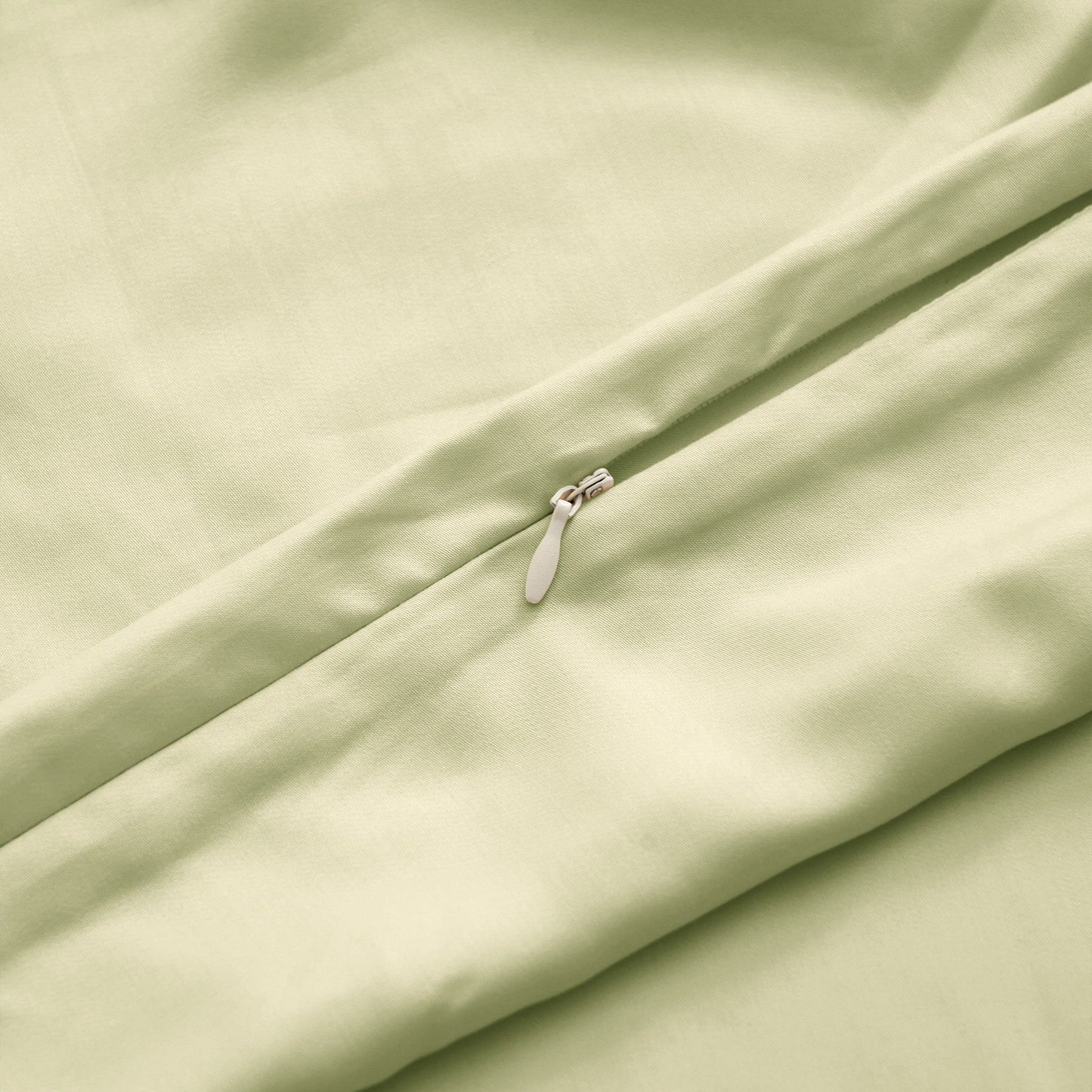 FURRFREE Bamboo Duvet Cover - Pet Hair Repellent for Dogs/Cats Family