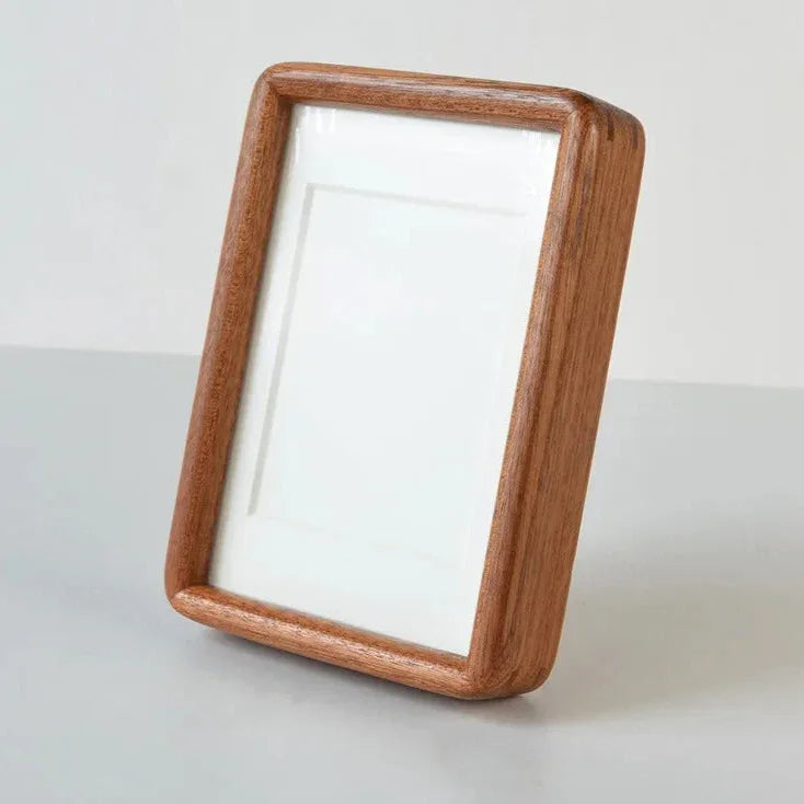 Massief Houten Fotolijst met Passe-Partout en Afgeronde Hoeken voor Tafel
